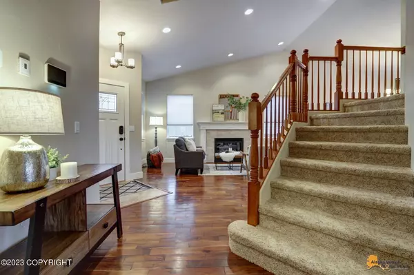 Anchorage, AK 99516,2871 Morgan LOOP