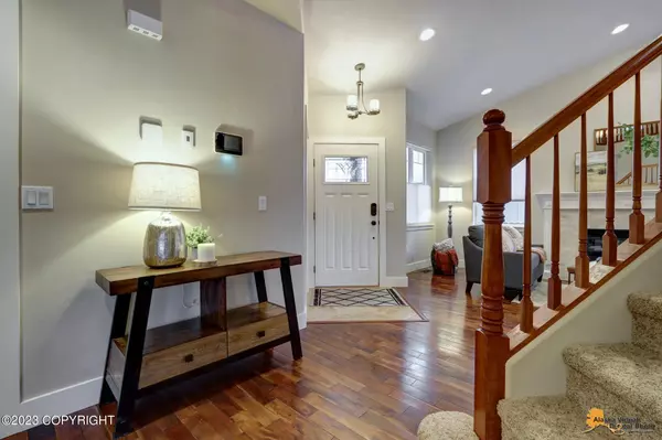 Anchorage, AK 99516,2871 Morgan LOOP