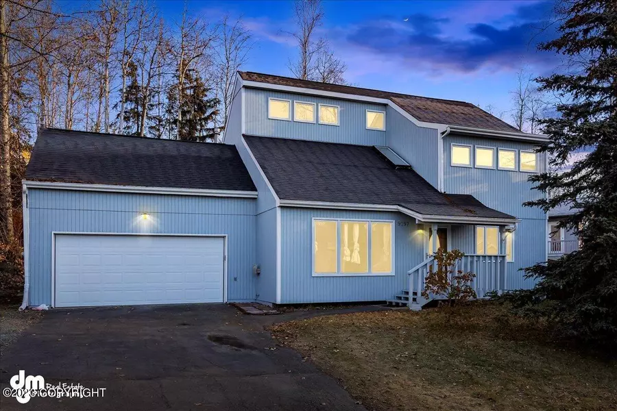 9197 W Parkview Terrace LOOP, Eagle River, AK 99577