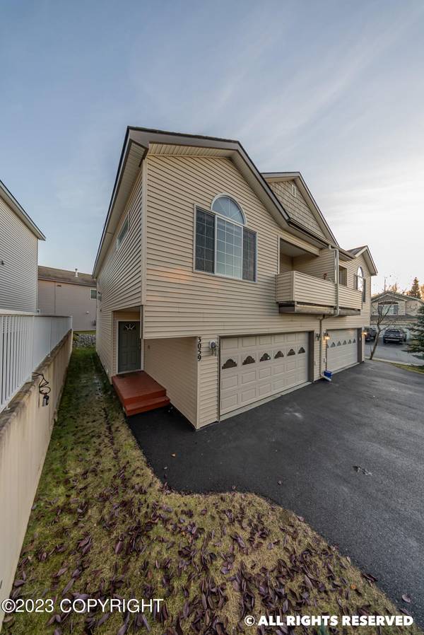 Anchorage, AK 99515,3059 Seclusion Cove DR #38