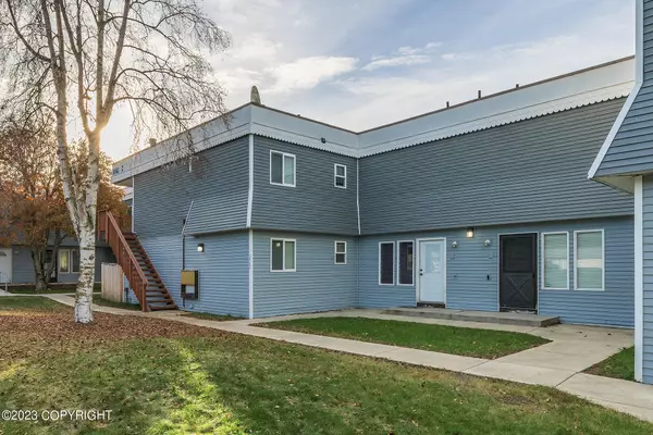 Anchorage, AK 99508,3962 Reka DR #C2