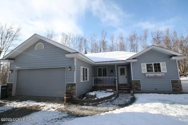 740 E Strathclyde LN, Wasilla, AK 99654