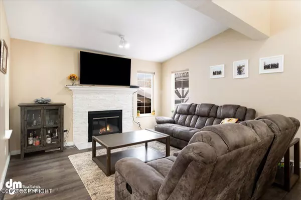 Anchorage, AK 99502,8931 Joy CIR