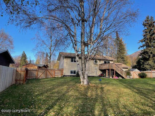 Eagle River, AK 99577,17956 Tonsina CT