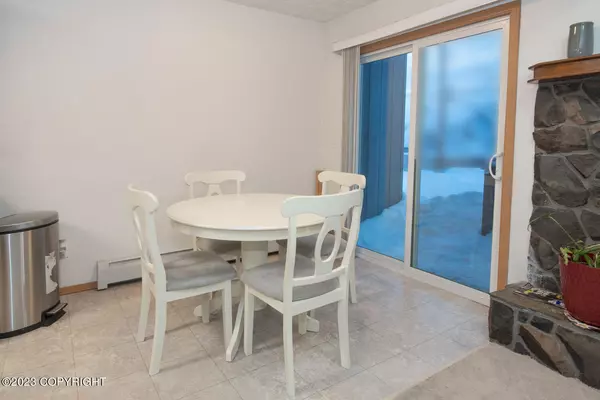 Anchorage, AK 99504,1310 Valley ST