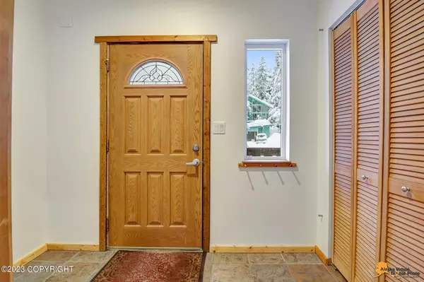 Girdwood, AK 99587,151 Mount Hood DR