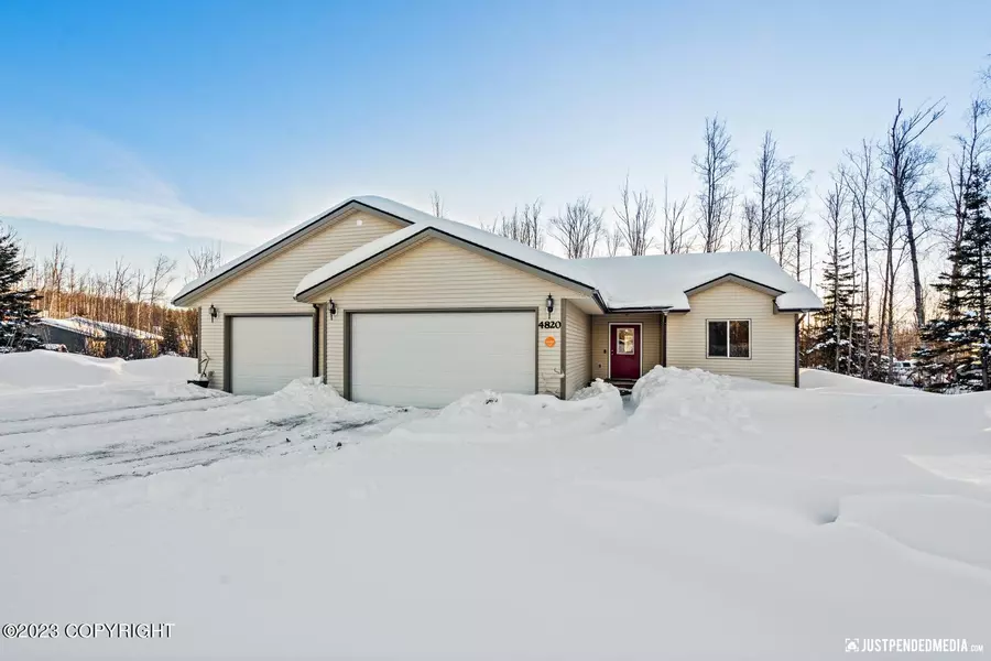 4820 W Northern Rose LN, Wasilla, AK 99623