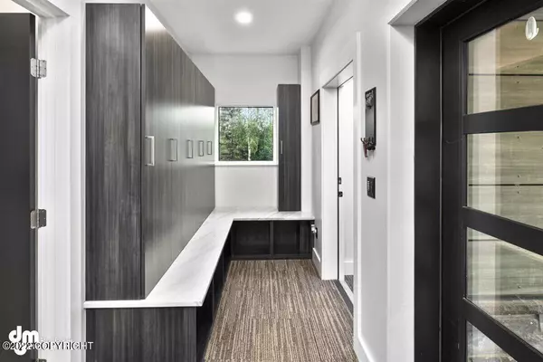 Wasilla, AK 99645,6691 Weswood DR