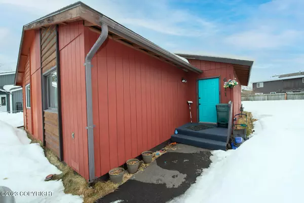 6311 Newt DR, Anchorage, AK 99507