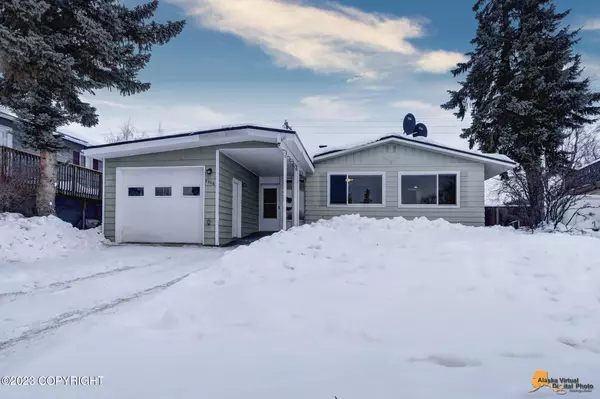 9366 Campbell Terrace DR, Anchorage, AK 99502