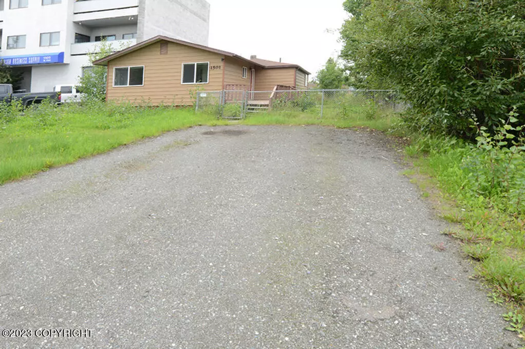 Anchorage, AK 99503,1501 W 33rd AVE