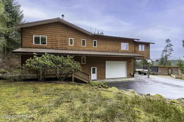 284 Forest Park DR, Ketchikan, AK 99901