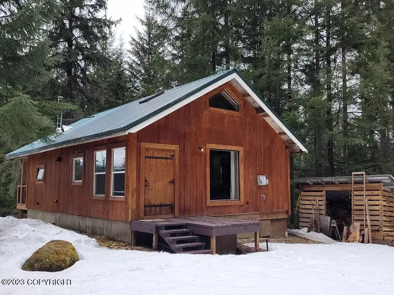 375 Four Winds WAY, Haines, AK 99827