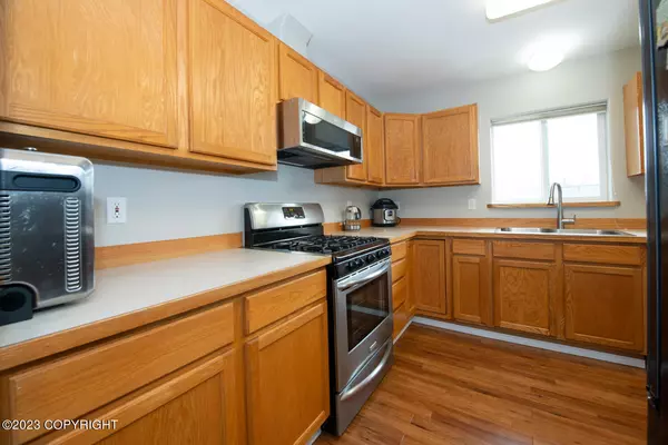 Anchorage, AK 99507,7820 Alpine View CIR