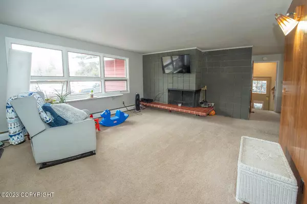 Anchorage, AK 99517,3807 W Northern Lights BLVD