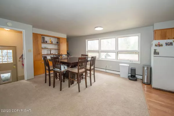 Anchorage, AK 99517,3807 W Northern Lights BLVD