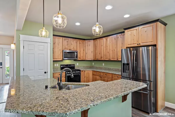 Eagle River, AK 99577,12880 Rosser DR