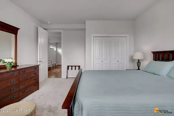 Anchorage, AK 99501,527 N ST