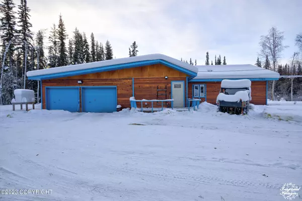 3216 Monkshood LN, North Pole, AK 99705