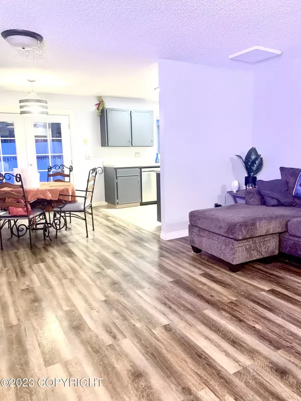 Eagle River, AK 99577,11623 Loveland CIR