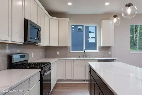 Eagle River, AK 99577,8892 Skyvista CIR