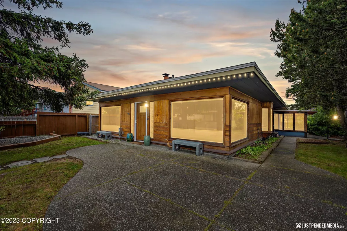 Anchorage, AK 99501,100 E Cook AVE