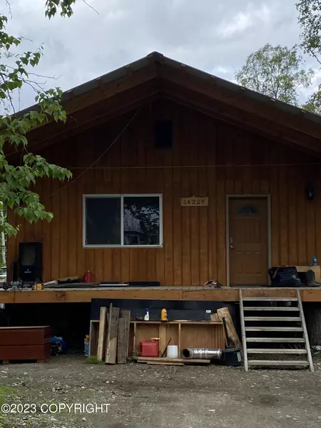 14229 E Front ST, Talkeetna, AK 99676