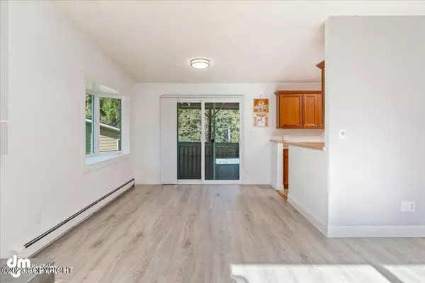 Anchorage, AK 99504,2502 Kilkenny CIR