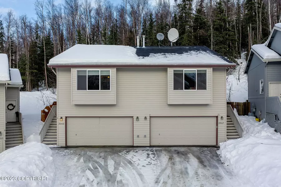 8949 Eagle Place LOOP #26, Eagle River, AK 99577