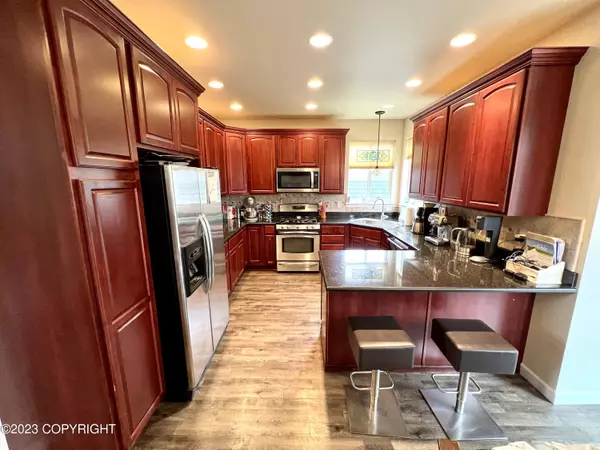 Eagle River, AK 99577,13082 Ezi View CIR