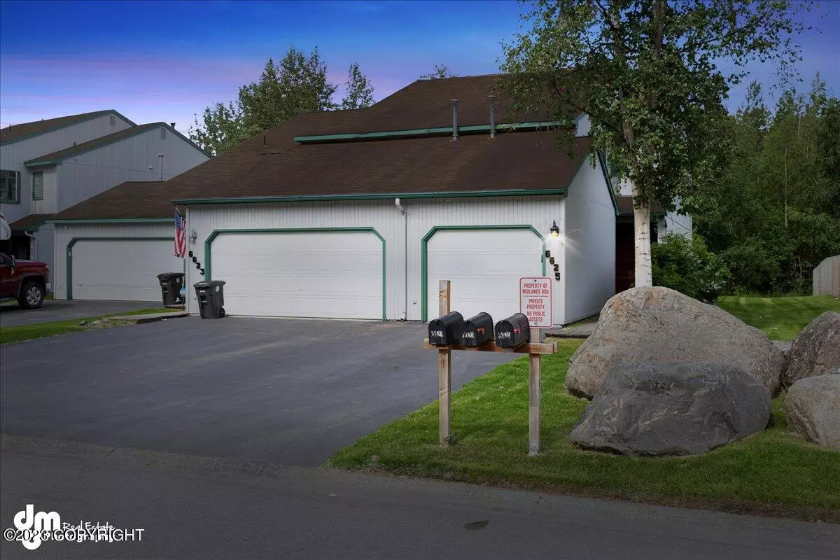 Anchorage, AK 99504,6625 Lunar DR #C-3