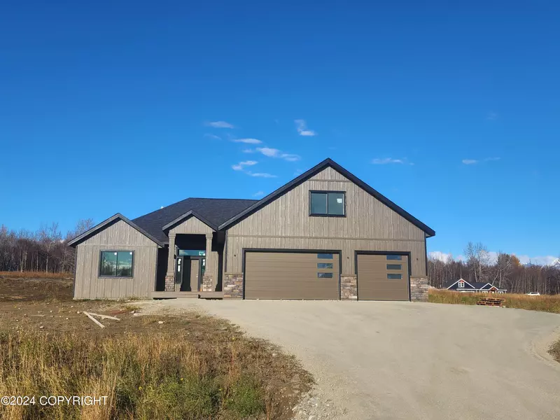 11785 E Apple CIR, Palmer, AK 99645