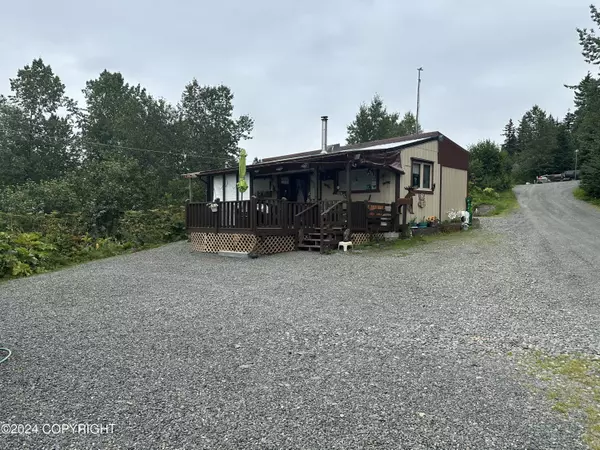 73510 Ann RD, Anchor Point, AK 99556