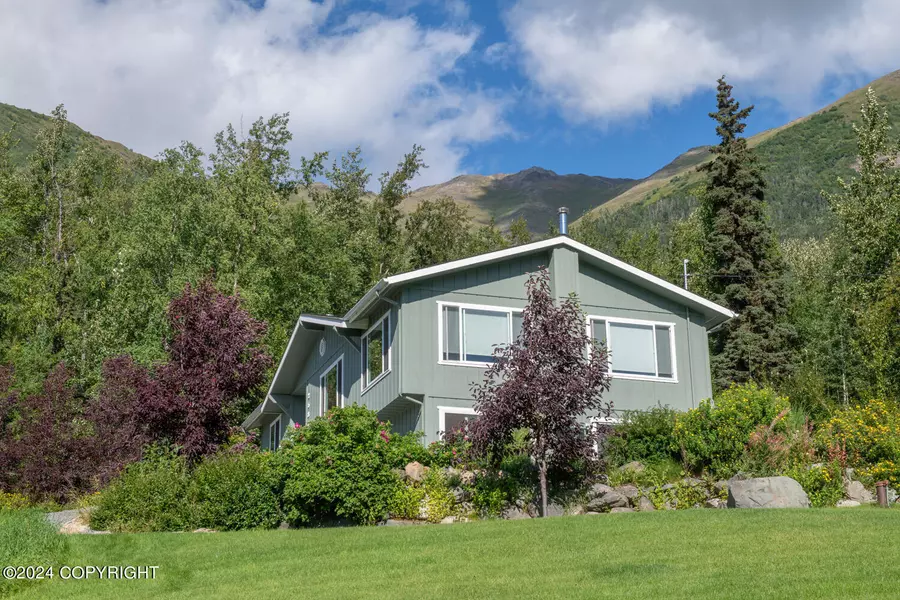 25852 Imperial DR, Eagle River, AK 99577