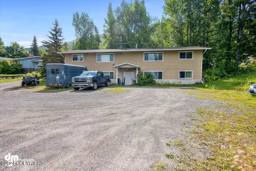 8108 Stewart Mountain DR, Eagle River, AK 99577