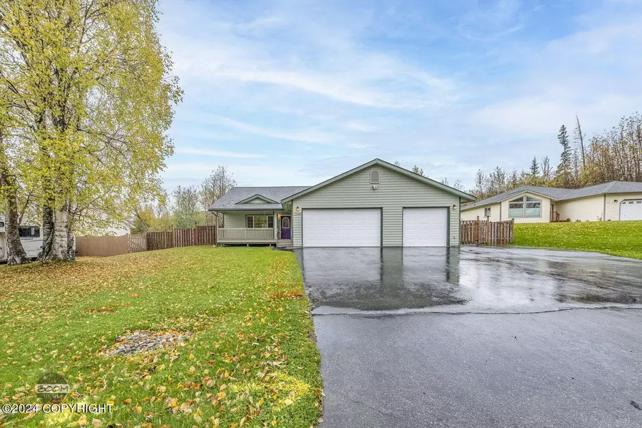 2344 N Thunder Gulch CIR, Palmer, AK 99645