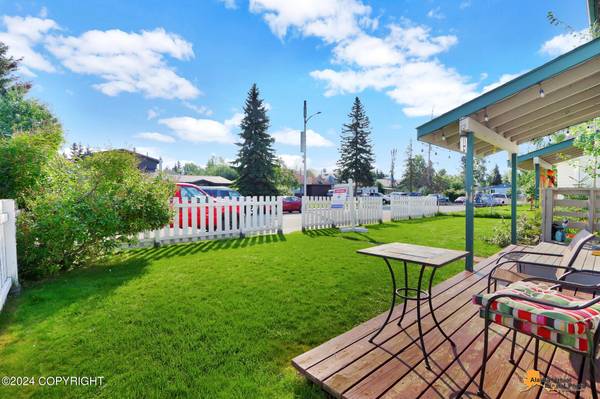 1554 Wintergreen ST Anchorage, AK 99504