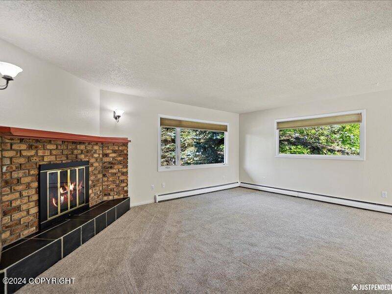 Anchorage, AK 99515,13111 Scottie CT