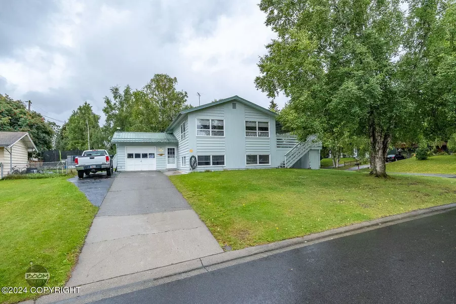 3030 Bennett AVE, Anchorage, AK 99517