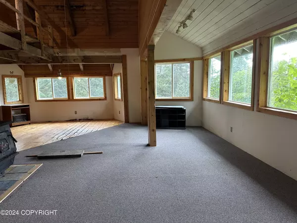 Seldovia, AK 99663,1990 Lund RD