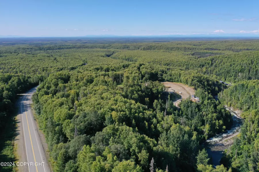 16613 N Woodward CIR, Willow, AK 99688