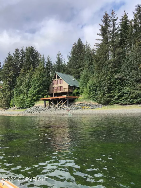 Seldovia, AK 99663,358 Shoreline DR