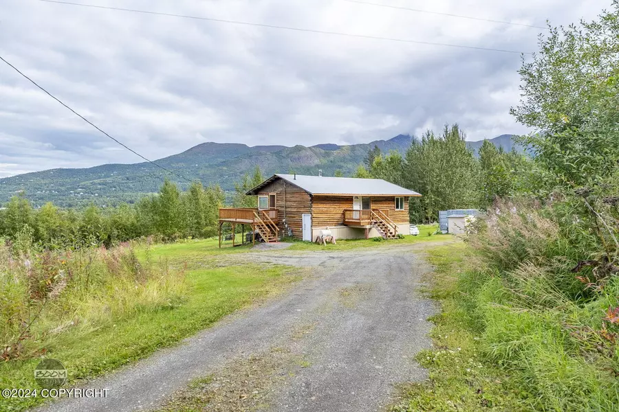 8153 Stewart Mountain DR #B, Eagle River, AK 99577