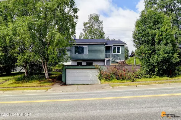 1338 E ST, Anchorage, AK 99501