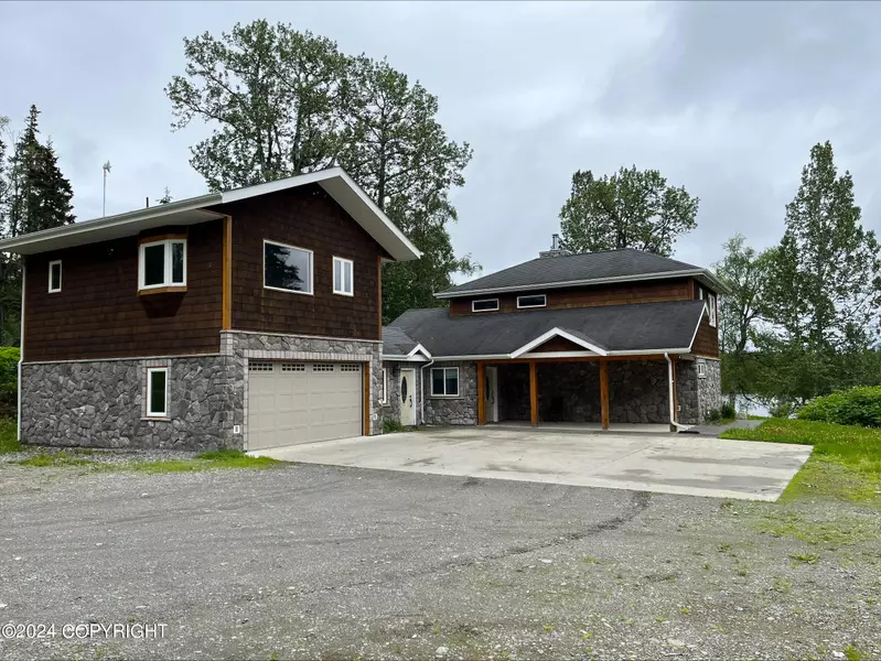 52305 Admiralty DR, Nikiski/north Kenai, AK 99611