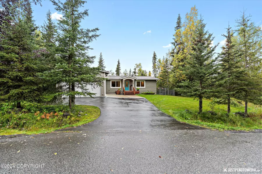 10424 Main Tree DR, Anchorage, AK 99507