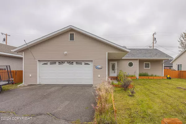 965 Marquette LOOP, North Pole, AK 99705