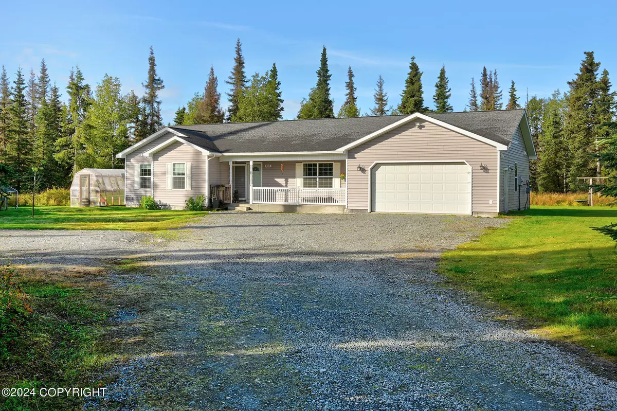 Kenai, AK 99611,905 Salmon Run DR