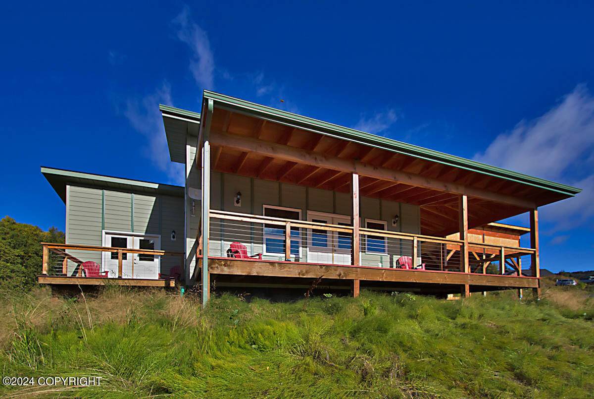 689 Sanjay CT, Homer, AK 99603
