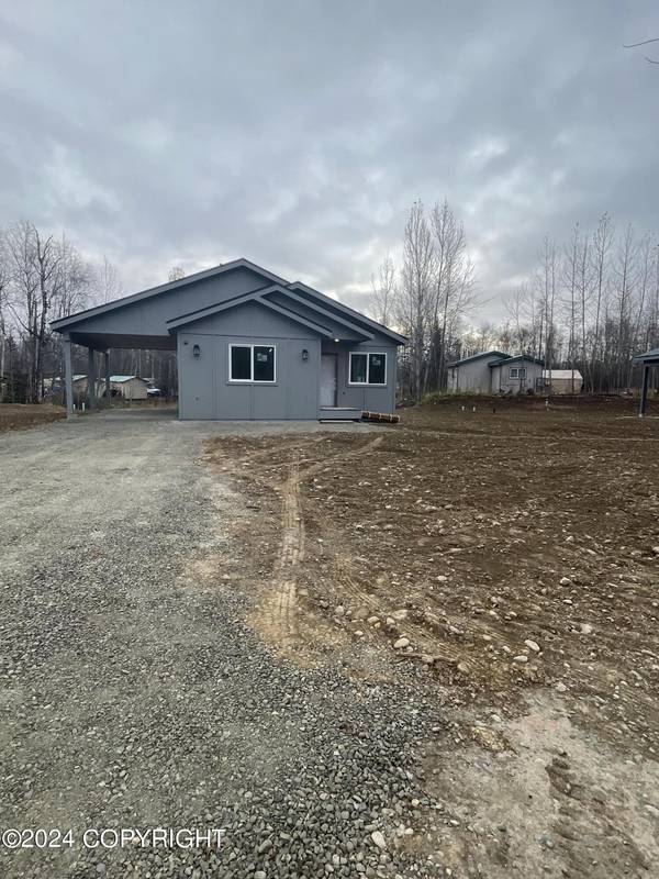 1630 N Tanana DR, Wasilla, AK 99654